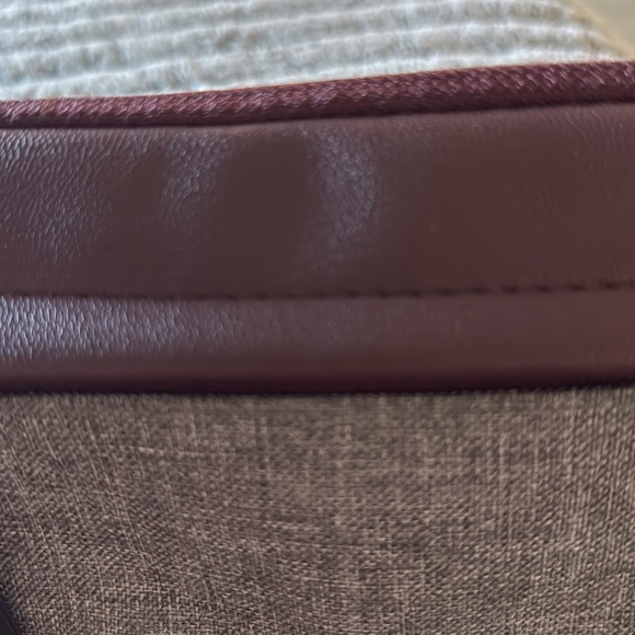 Herschel - Picture 4 of 4